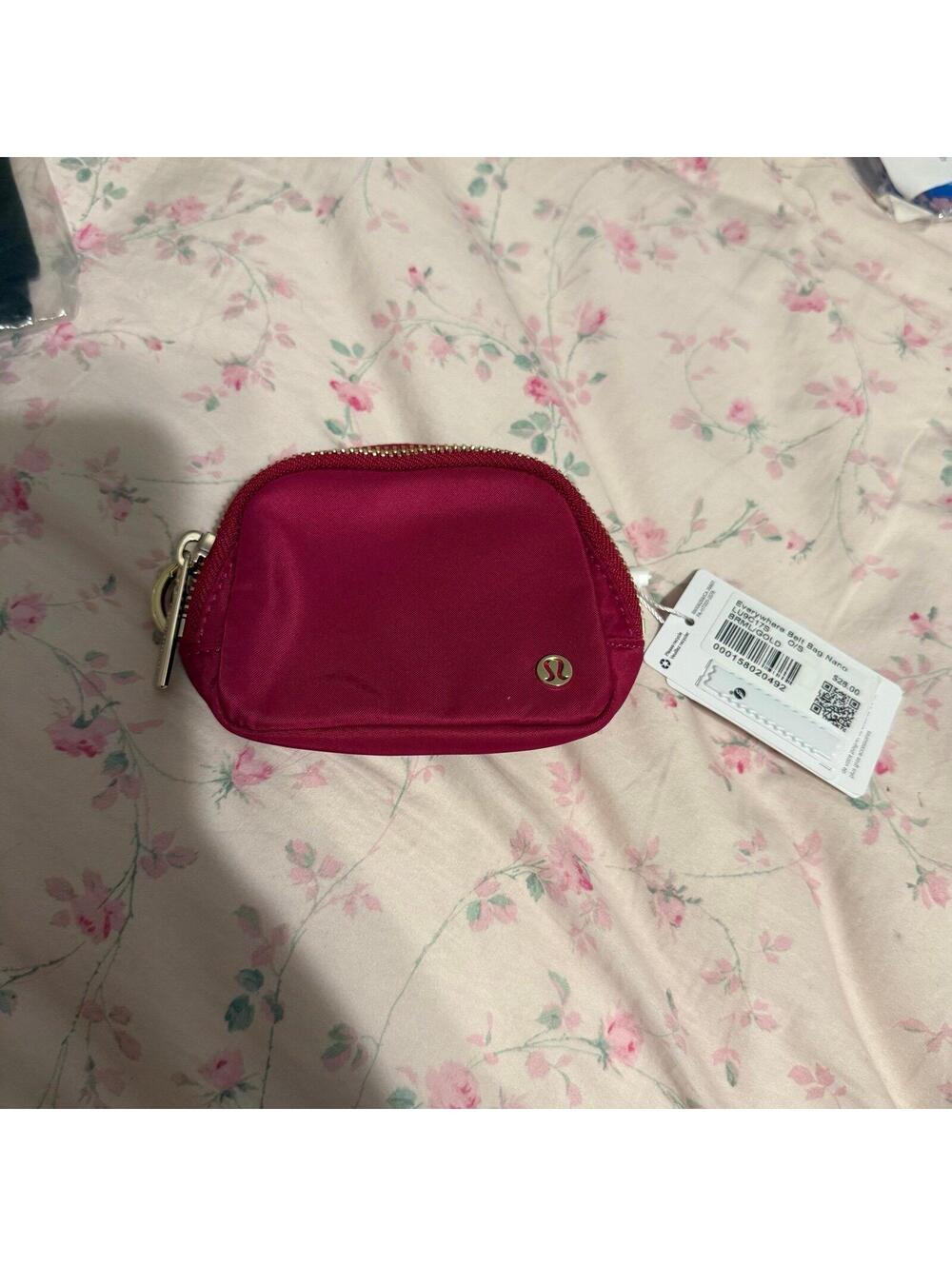 Lululemon Athletica Everywhere belt Bag Nano